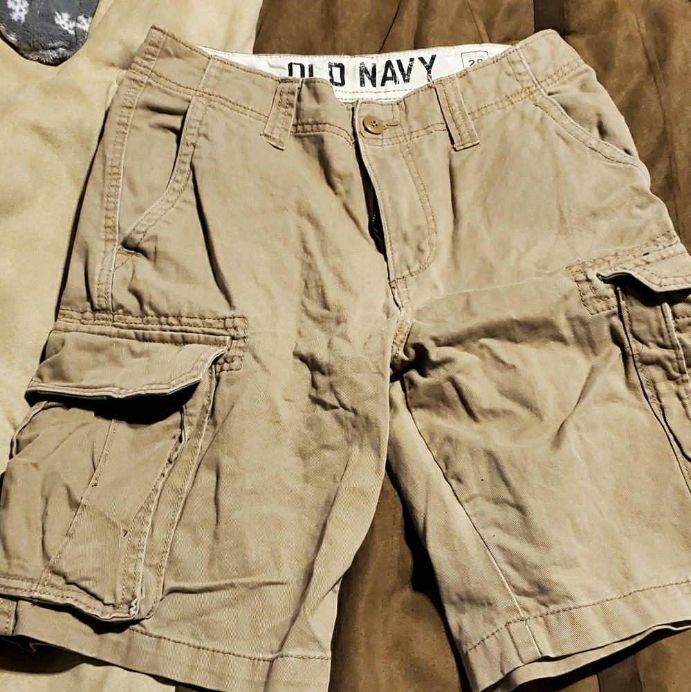 Old Navy Men's size 28 Tan Cargo Shorts